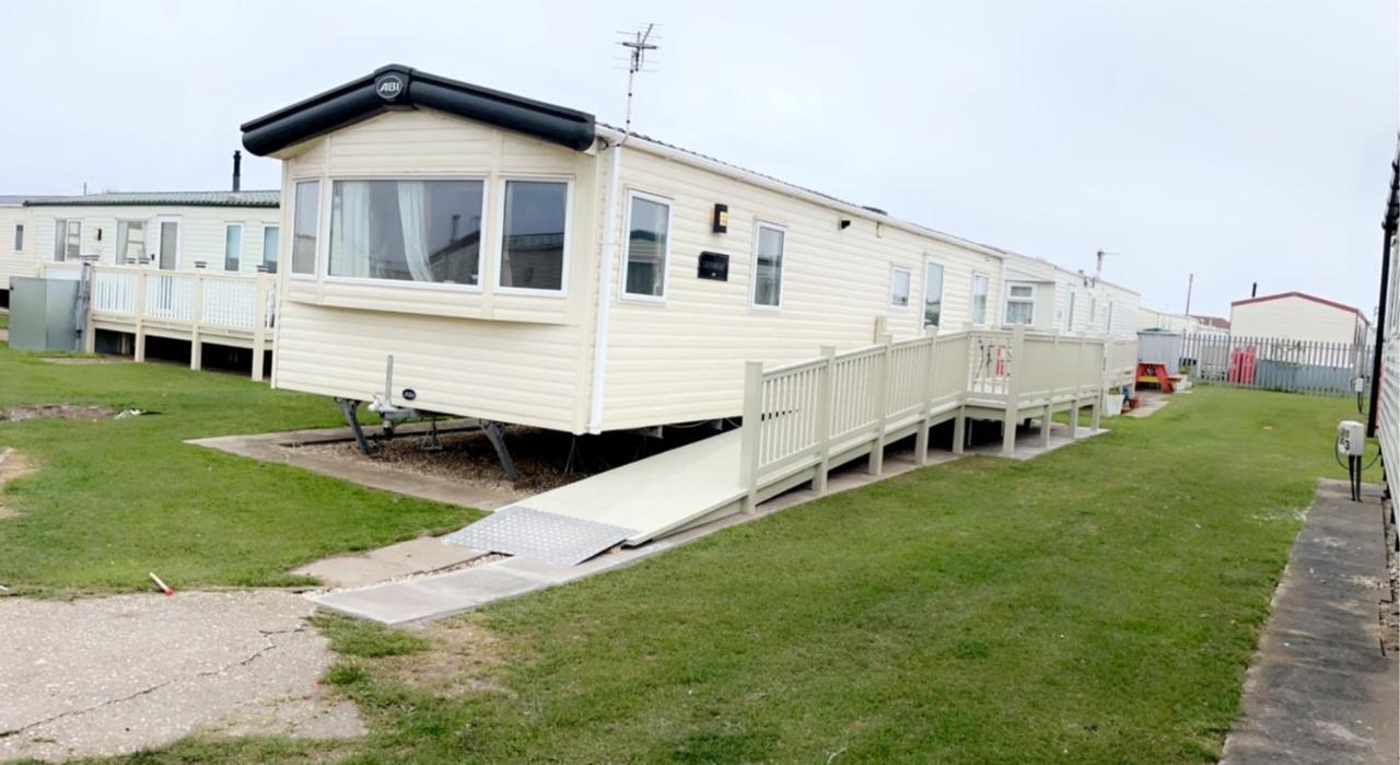 The Pearl Hotel Skegness Exterior photo